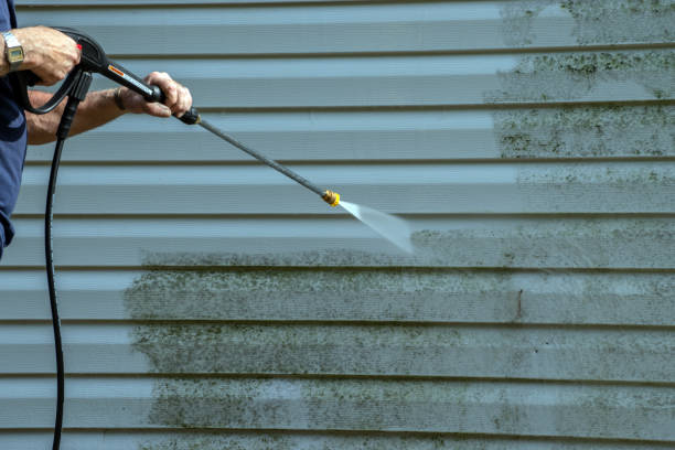 Best Pool Deck Cleaning  in Happy Valley, CA